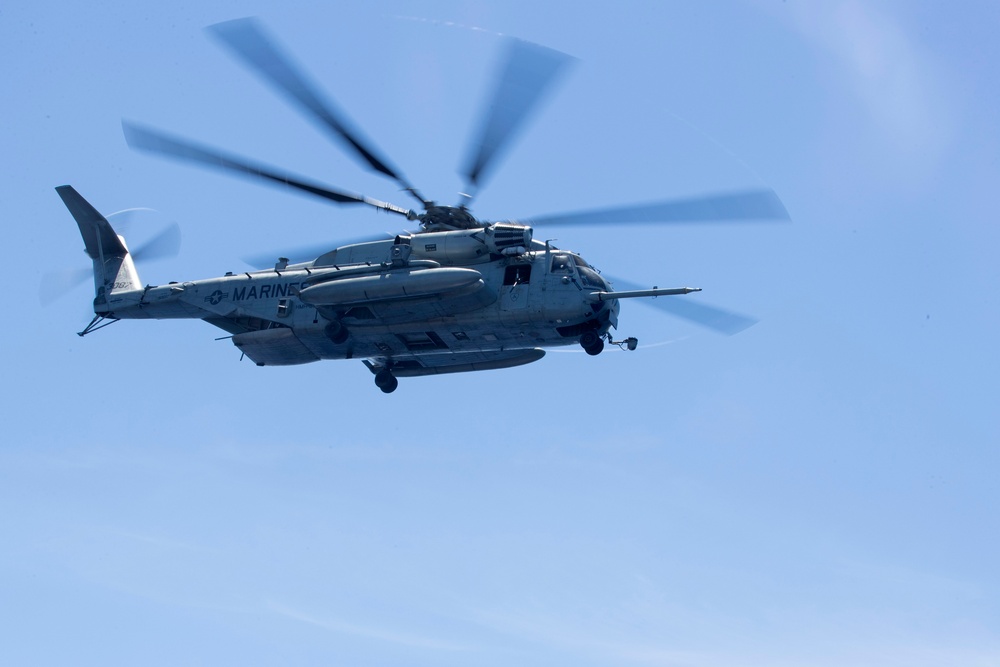 CH-53 and UH-1Y Flight Ops