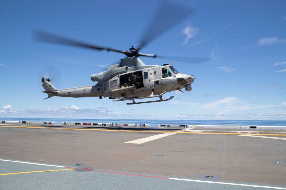 CH-53 and UH-1Y Flight Ops