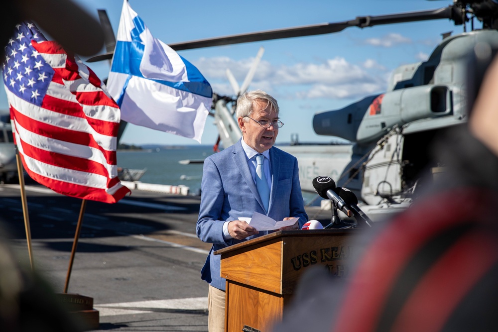 Kearsarge Hosts Media Day