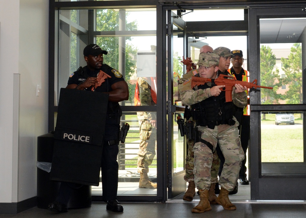 Fort Lee demonstrates emergency response capabilities during full-scale exercise