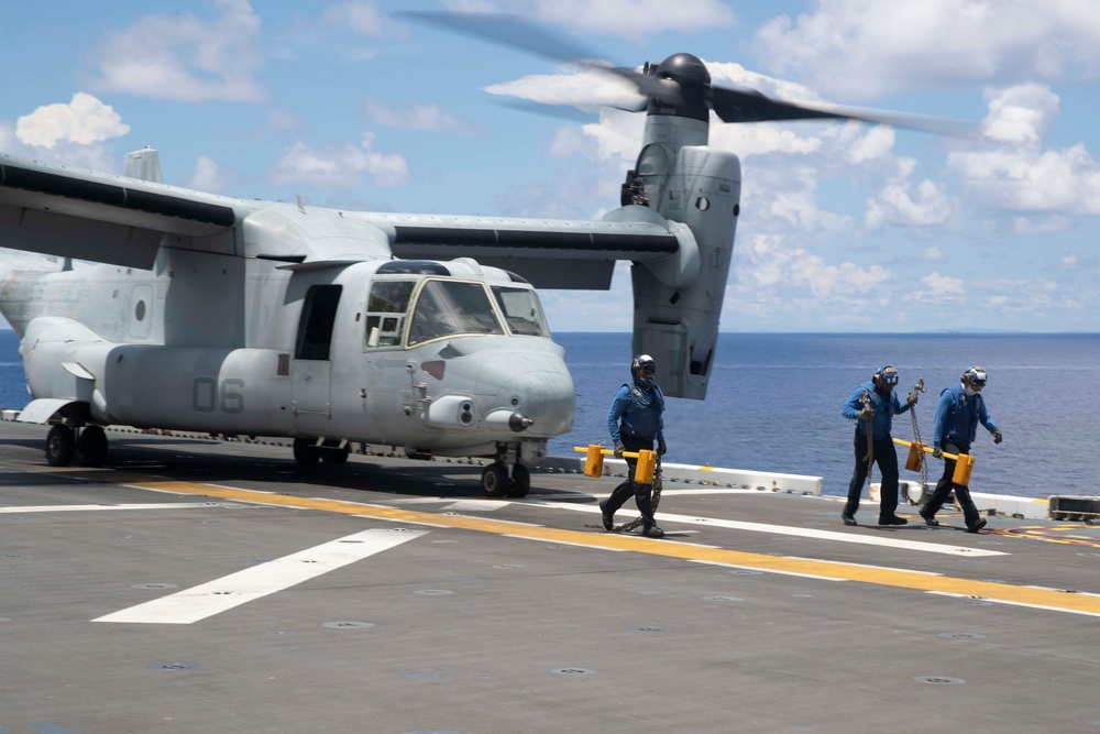 MH-60, CH-53 flight ops