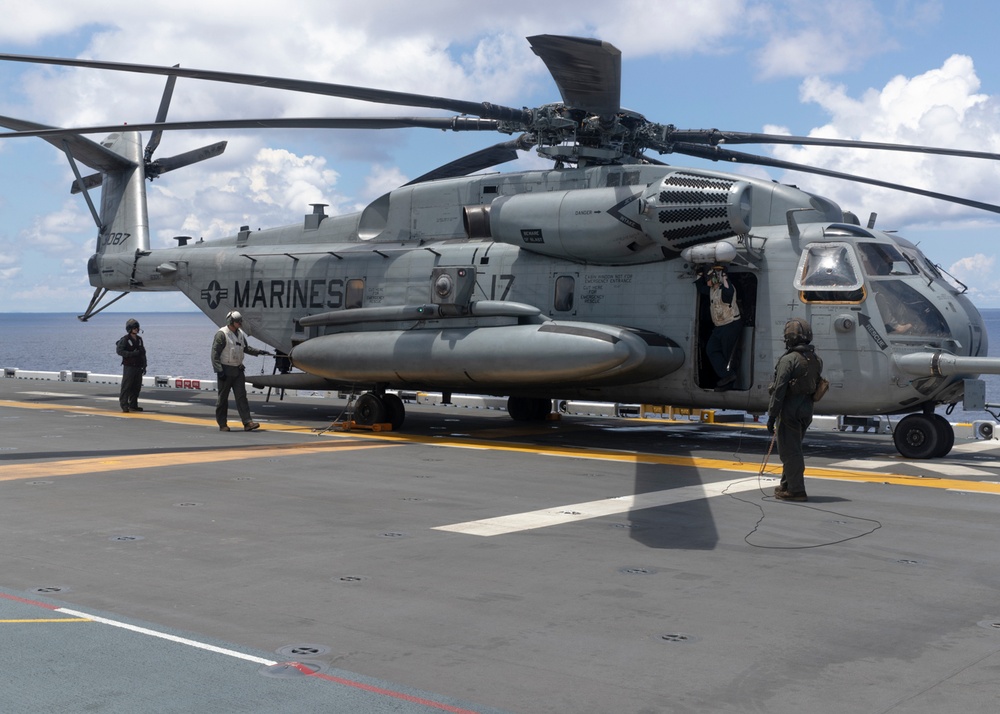 MH-60, CH-53 flight ops