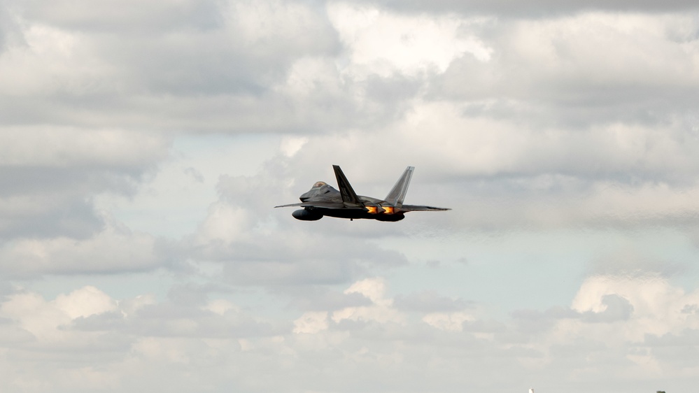 F-22s at RAF Lakenheath