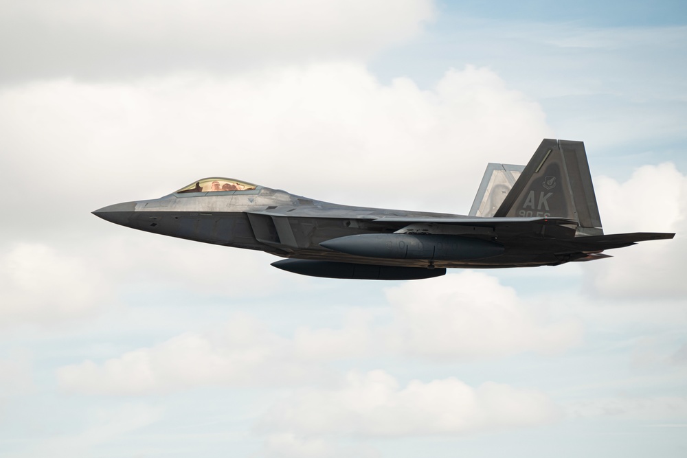 F-22s at RAF Lakenheath