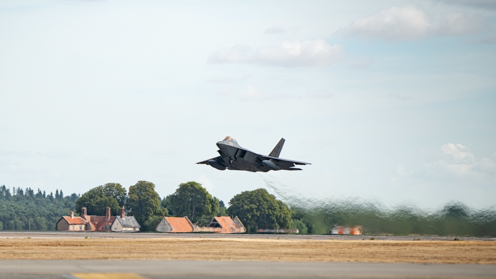 F-22s at RAF Lakenheath