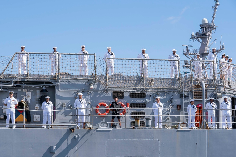 USS Leyte Gulf Deployment Departure