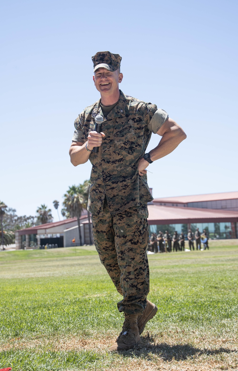 DVIDS - Images - HQ Bn. Holds Change Of Command Ceremony [Image 9 Of 11]