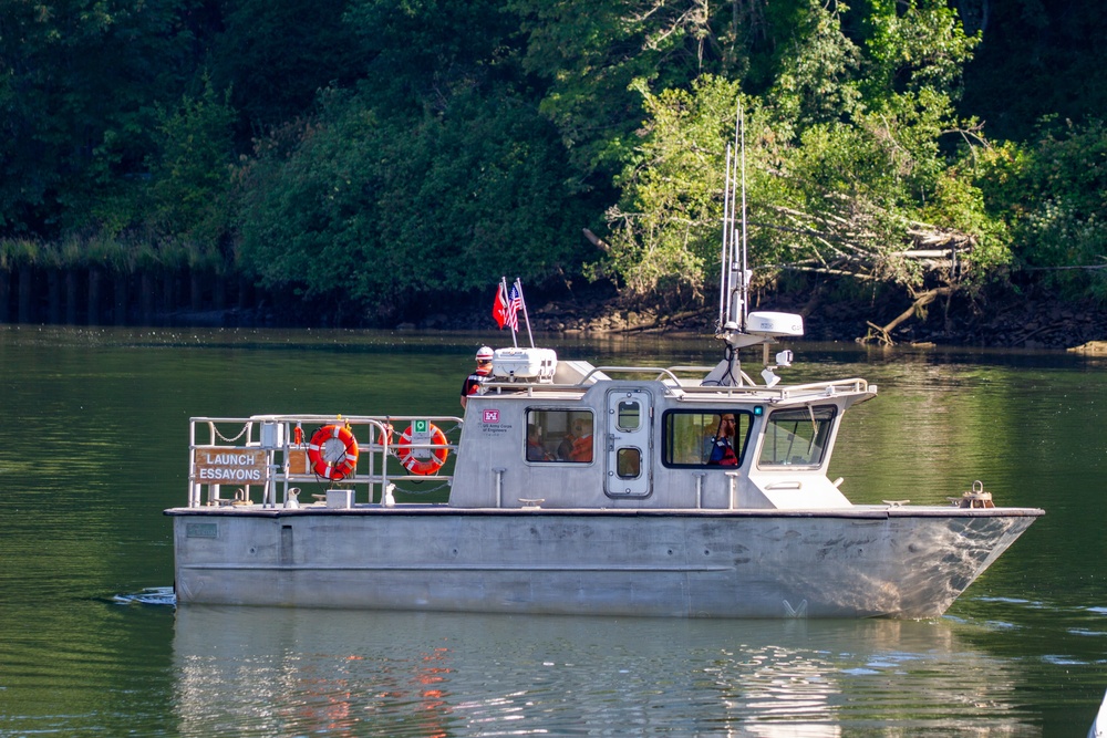 U.S. Army Corps of Engineers Portland districts’ hopper dredge, Essayons, launch boat.