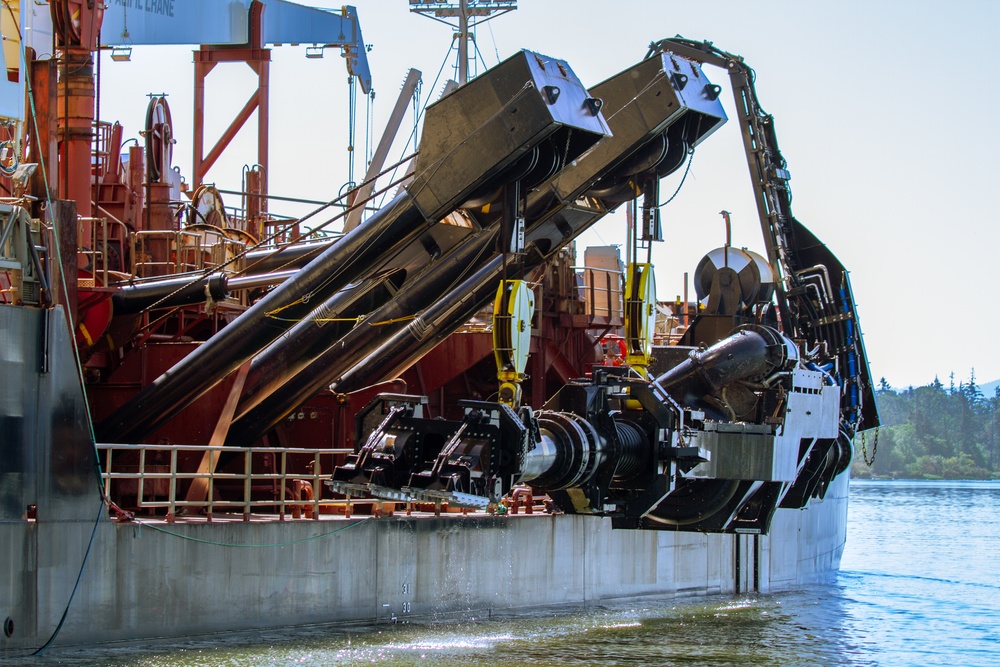 U.S. Army Corps of Engineers Portland districts’ hopper dredge, Essayons dredging the Columbia River.
