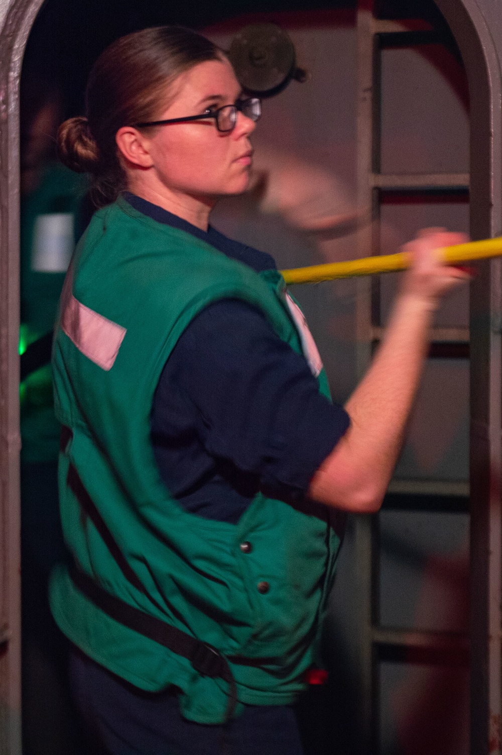 USS Ronald Reagan (CVN 76) Sailors perform Nixie test