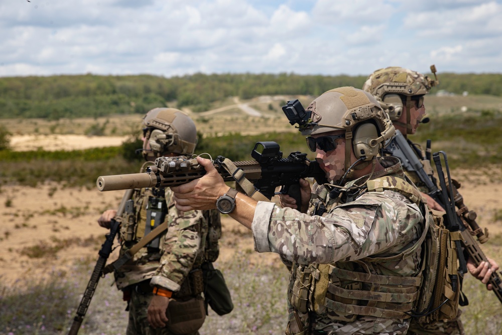 20th Special Forces Group Operators conduct aerial assault during Northern Strike