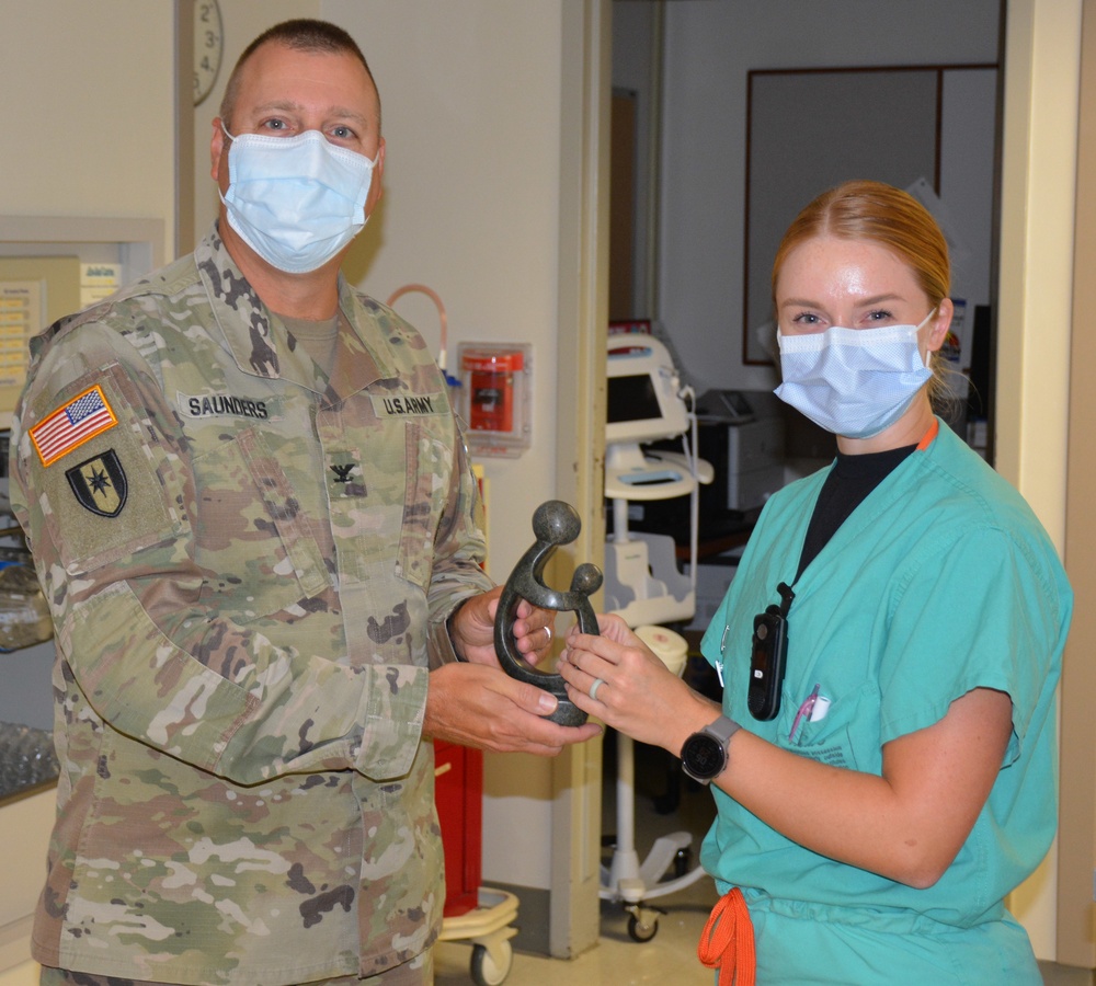 Tripler Army Medical Center presents DAISY Award