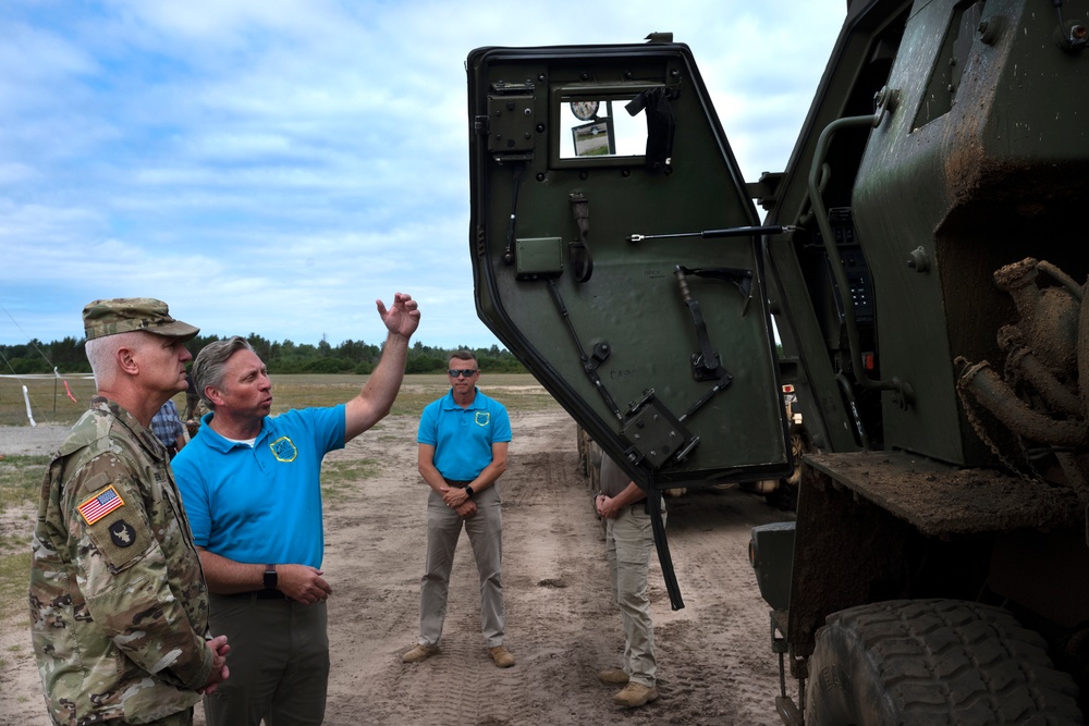 Director, Army National Guard visits Northern Strike exercise