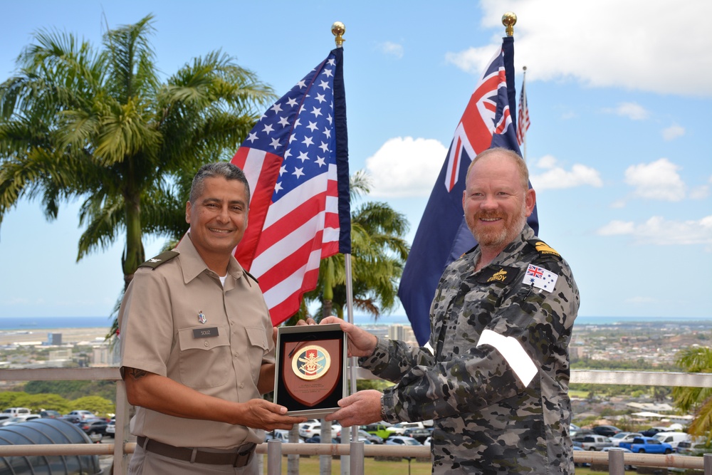 Royal Australian Navy visits Tripler Army Medical Center