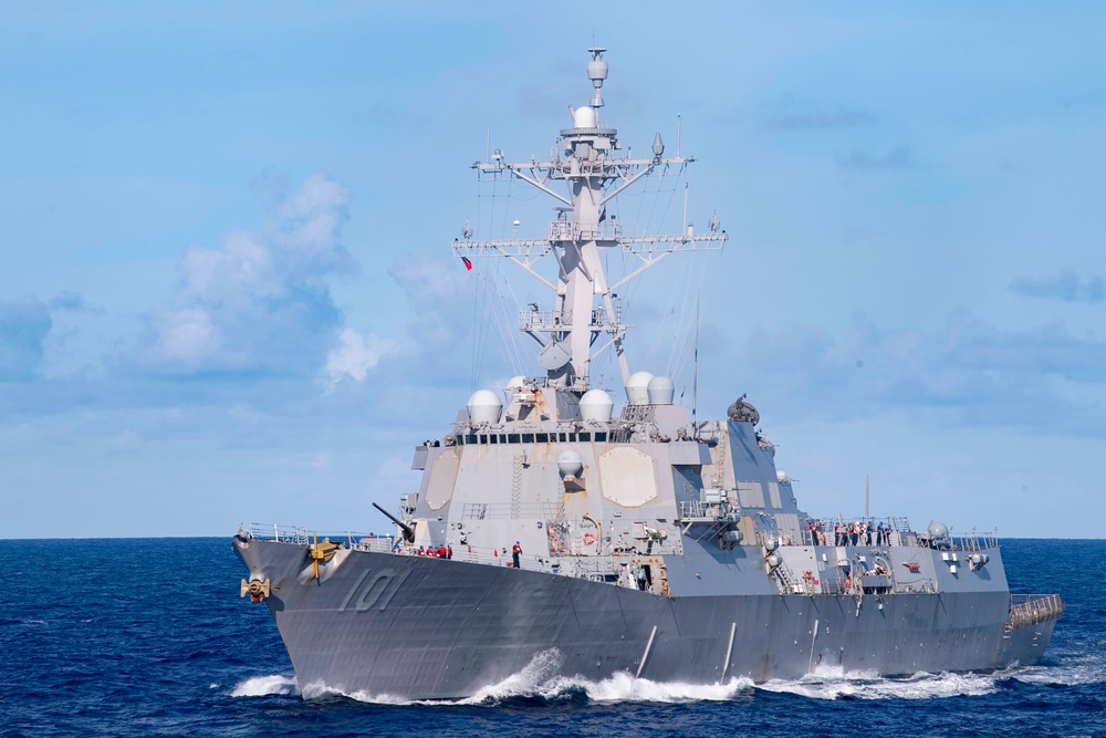 USS Gridley Transits the Pacific Ocean