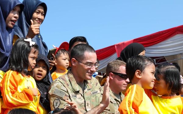 Super Garuda Shield: 25th Infantry Division Tropic Lightning Brass Band Performs for Community and Mayor