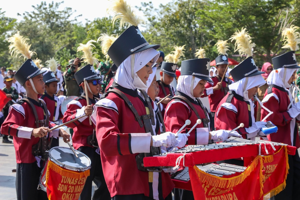 Super Garuda Shield: 25th Infantry Division Tropic Lightning Brass Band Performs for Community and Mayor