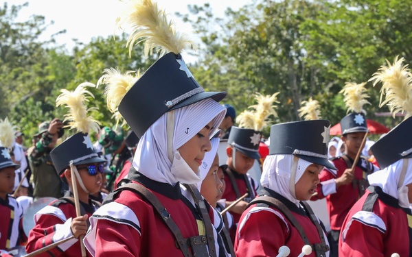 Super Garuda Shield: 25th Infantry Division Tropic Lightning Brass Band Performs for Community and Mayor