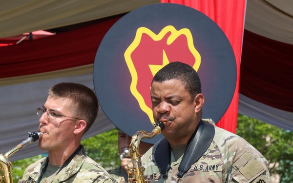 Super Garuda Shield: 25th Infantry Division Tropic Lightning Brass Band Performs for Community and Mayor