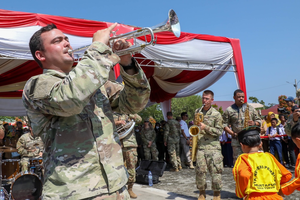 Super Garuda Shield: 25th Infantry Division Tropic Lightning Brass Band Performs for Community and Mayor