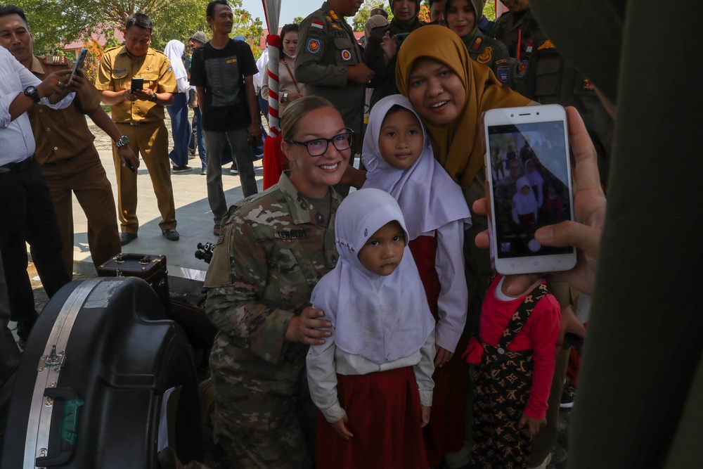 Super Garuda Shield: 25th Infantry Division Tropic Lightning Brass Band Performs for Community and Mayor