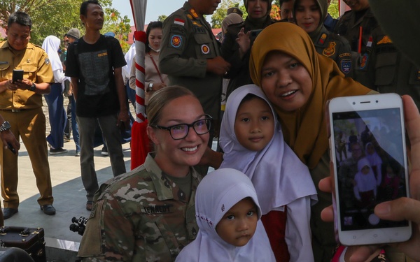 Super Garuda Shield: 25th Infantry Division Tropic Lightning Brass Band Performs for Community and Mayor