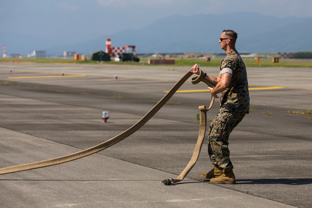 MWSS-171 and JGSDF conduct FARP operations