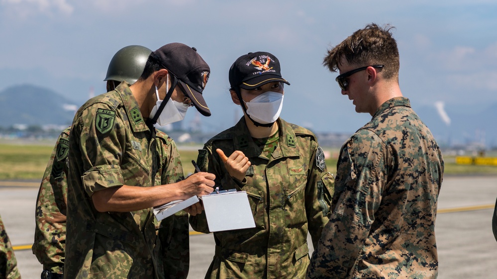 MWSS-171 and JGSDF conduct FARP operations