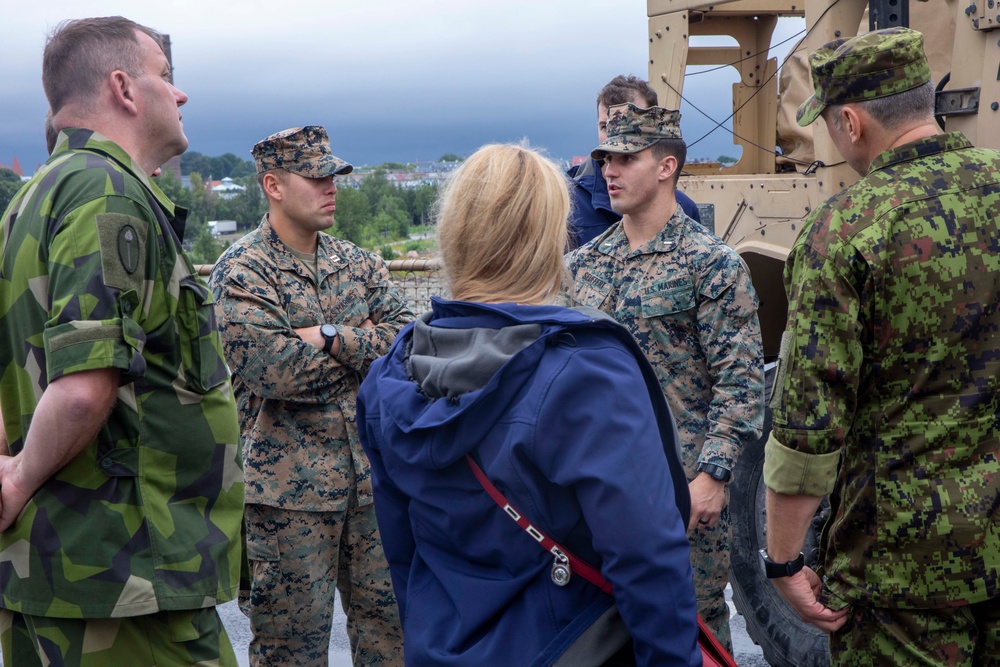 Gunston Hall Conducts Tours in Tallinn, Estonia