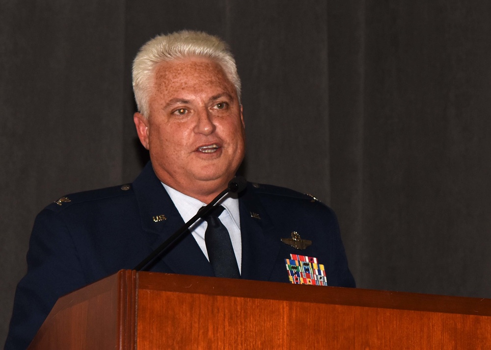 908th Operations Group Welcomes New Commander