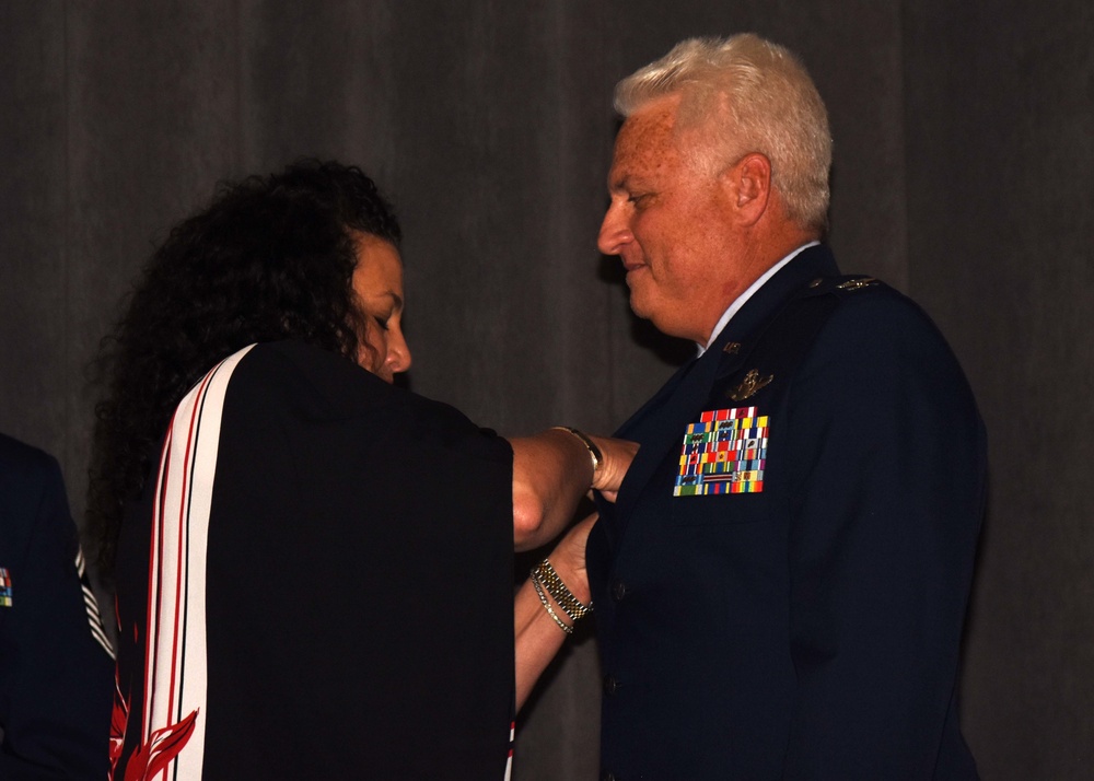 908th Operations Group Welcomes New Commander