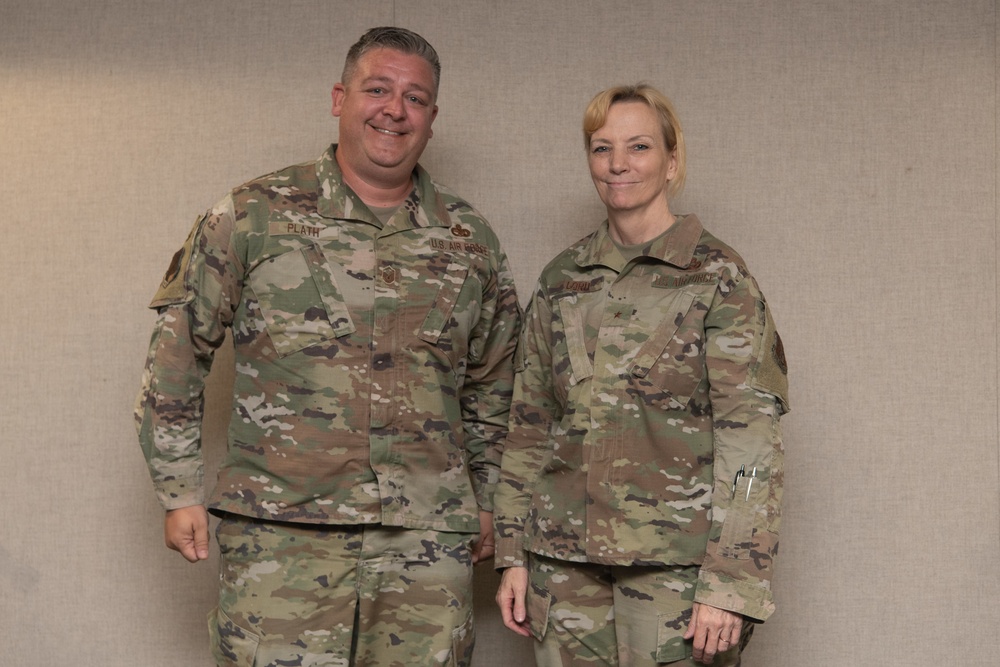 192nd Wing Airmen recognized by Air Component Commander