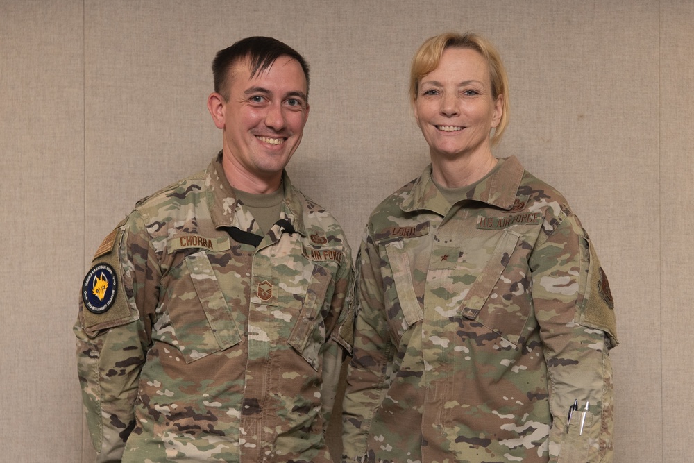 192nd Wing Airmen recognized by Air Component Commander