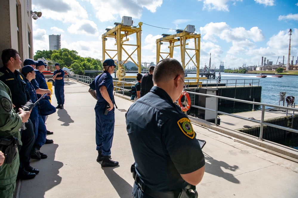 Coast Guard, partner agencies conduct law enforcement demonstration in Houston, Texas