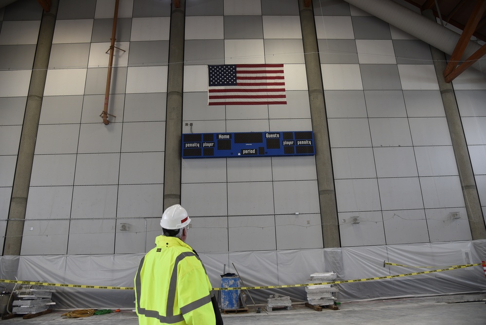 Army engineers renovate gym at Fort Wainwright