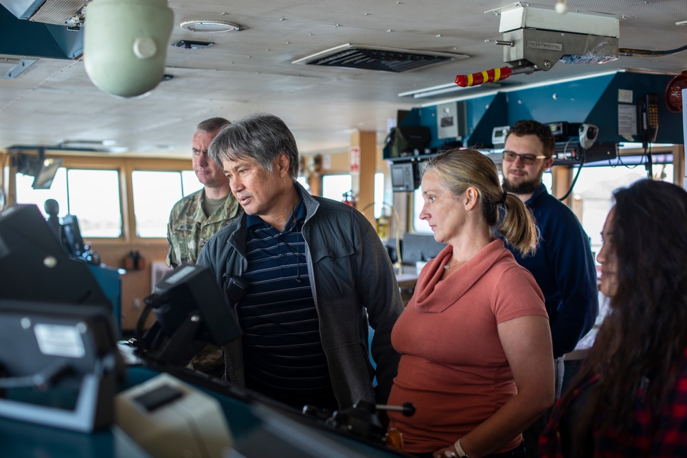 Corps' Essayons performs emergency dredging near Longview, WA