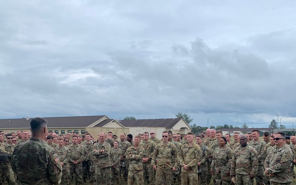 29th Combat Aviation Brigade Commander addresses down-trace units