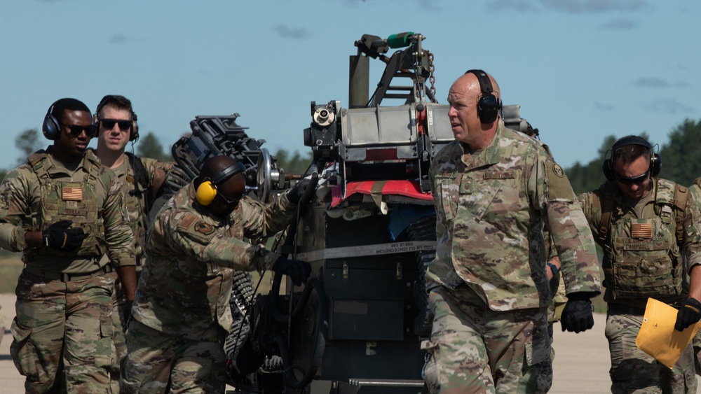 Army and Airforce collaborate during Refueling and Rearming during Northern Strike 22-2
