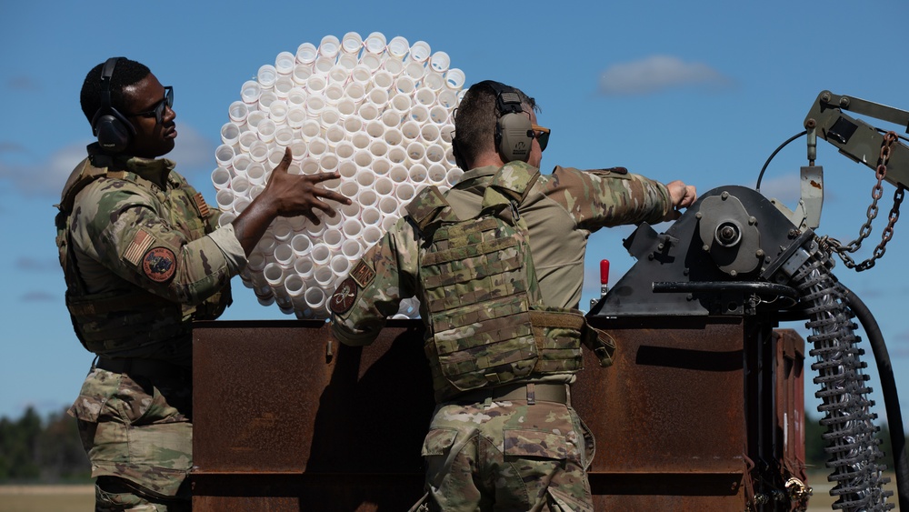 Army and Airforce collaborate during Refueling and Rearming during Northern Strike 22-2