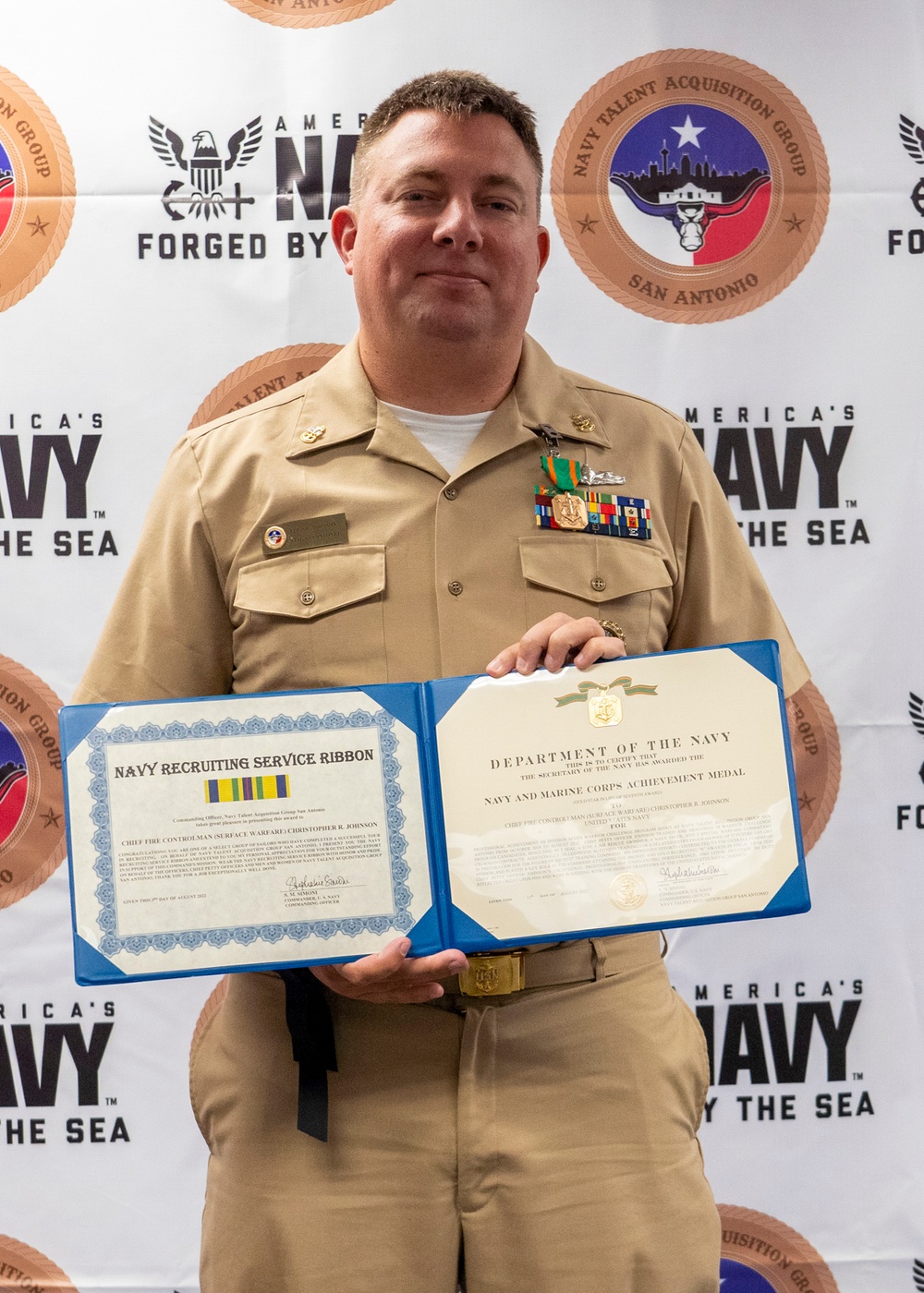 Chief Fire Controlman Christopher R. Johnson Earns Navy and Marine Corps Achievement Medal