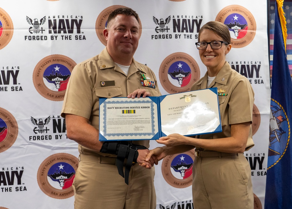 Chief Fire Controlman Christopher R. Johnson Earns Navy and Marine Corps Achievement Medal