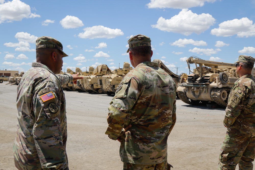 Commander, U.S. Army Forces Command visits Fort Hood