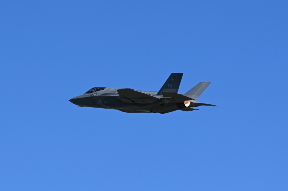 58th FS Gorillas take off during exercise Northern Lightning