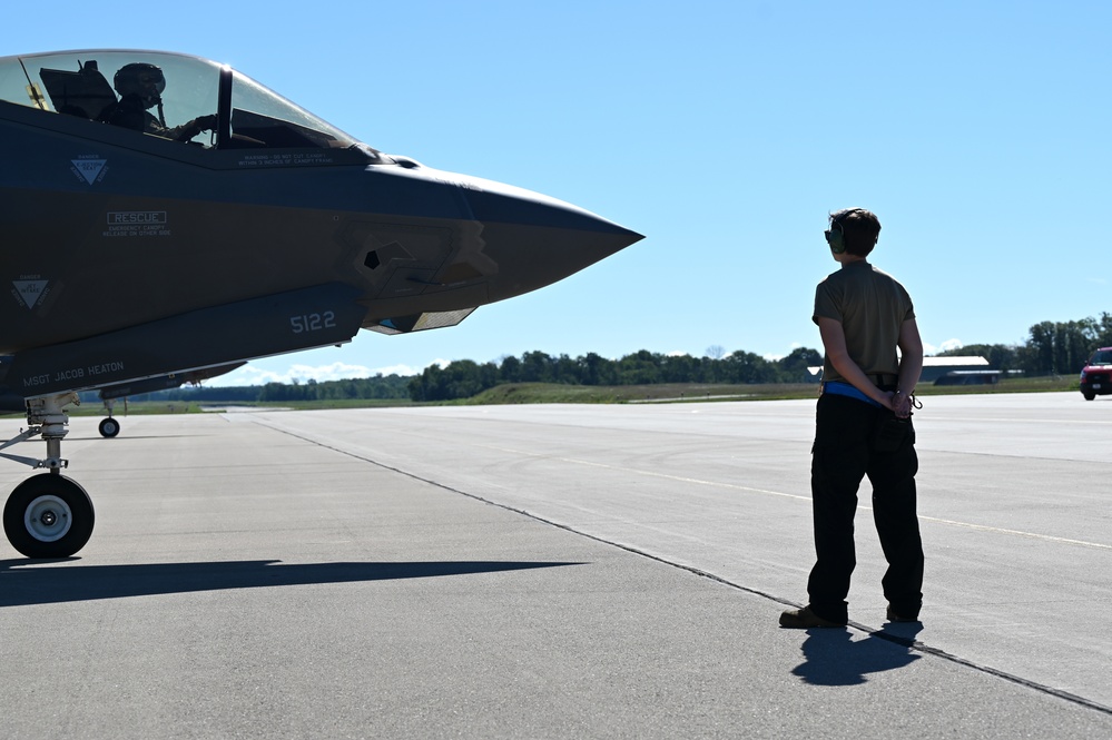 58th FS Gorillas take off during exercise Northern Lightning