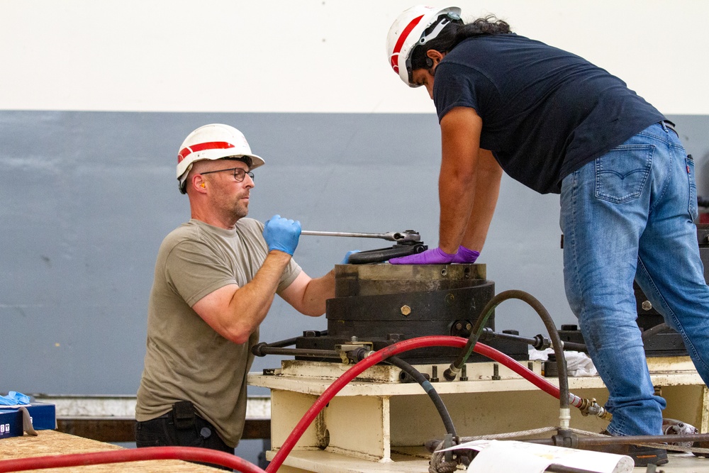 USACE Crew Repairing Hydrogenator Part, John Day Lock &amp; Dam, Aug. 3, 2022