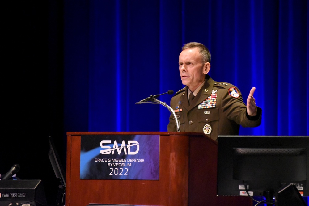 Leader talks 'How Army Space' at SMD Symposium