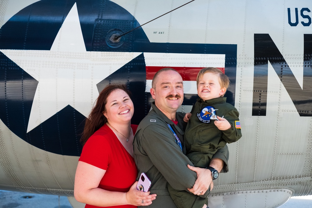 VAW-117 completes deployment, returns to Point Mugu