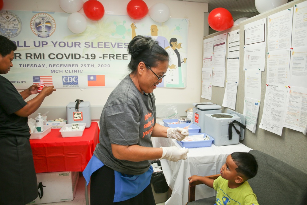 Children Receive COVID-19 Vaccine at Leiroj Kitlang Kabua Memorial Health Center