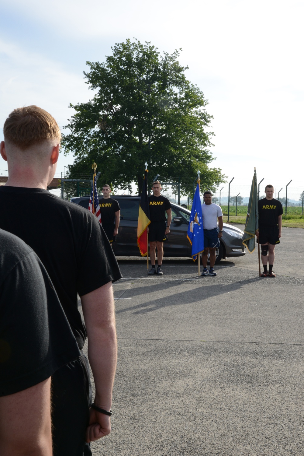 Commemorative run USAG Benelux Soldiers to Chievres city hall