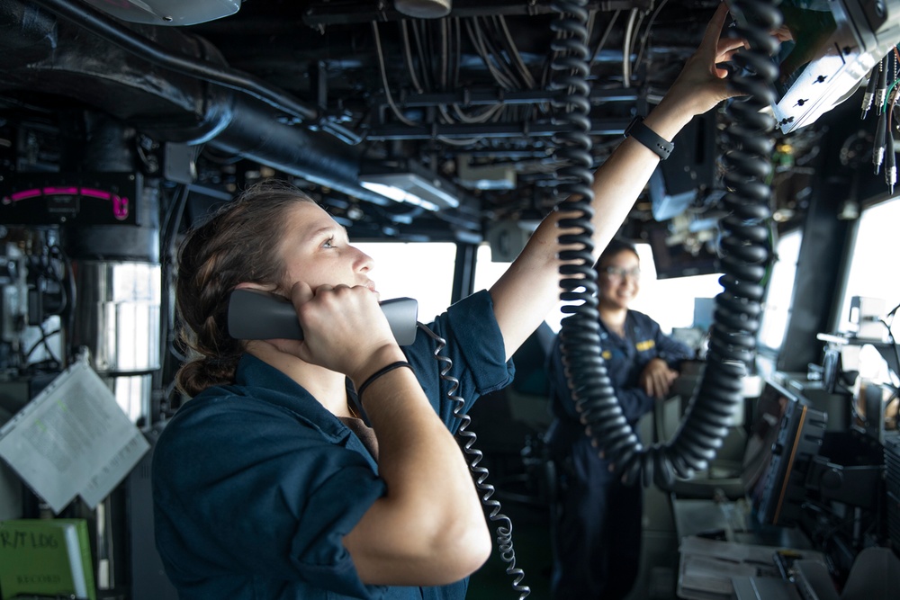 DVIDS - Images - USS Tripoli PR, Bridge, Pri Fly [Image 4 of 4]